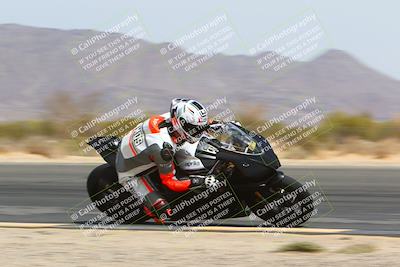 media/Apr-10-2022-SoCal Trackdays (Sun) [[f104b12566]]/Turn 3 Inside (1150am)/